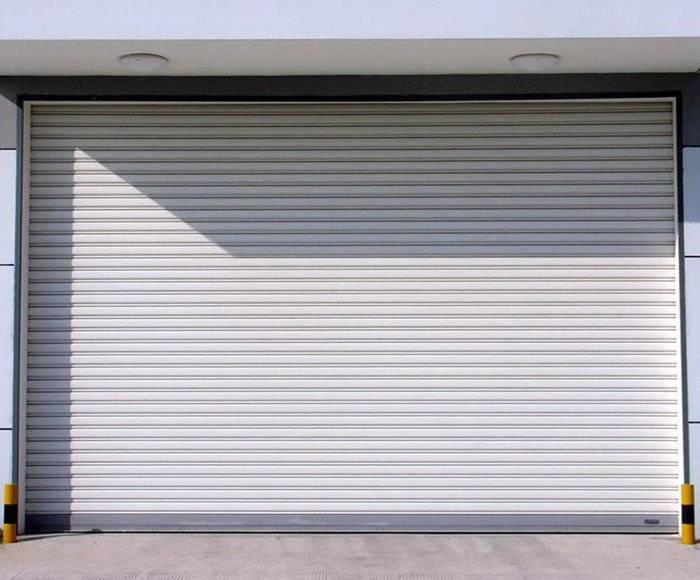 濟(jì)南快速卷簾門與普通卷簾門的區(qū)別在哪，你知道嗎？